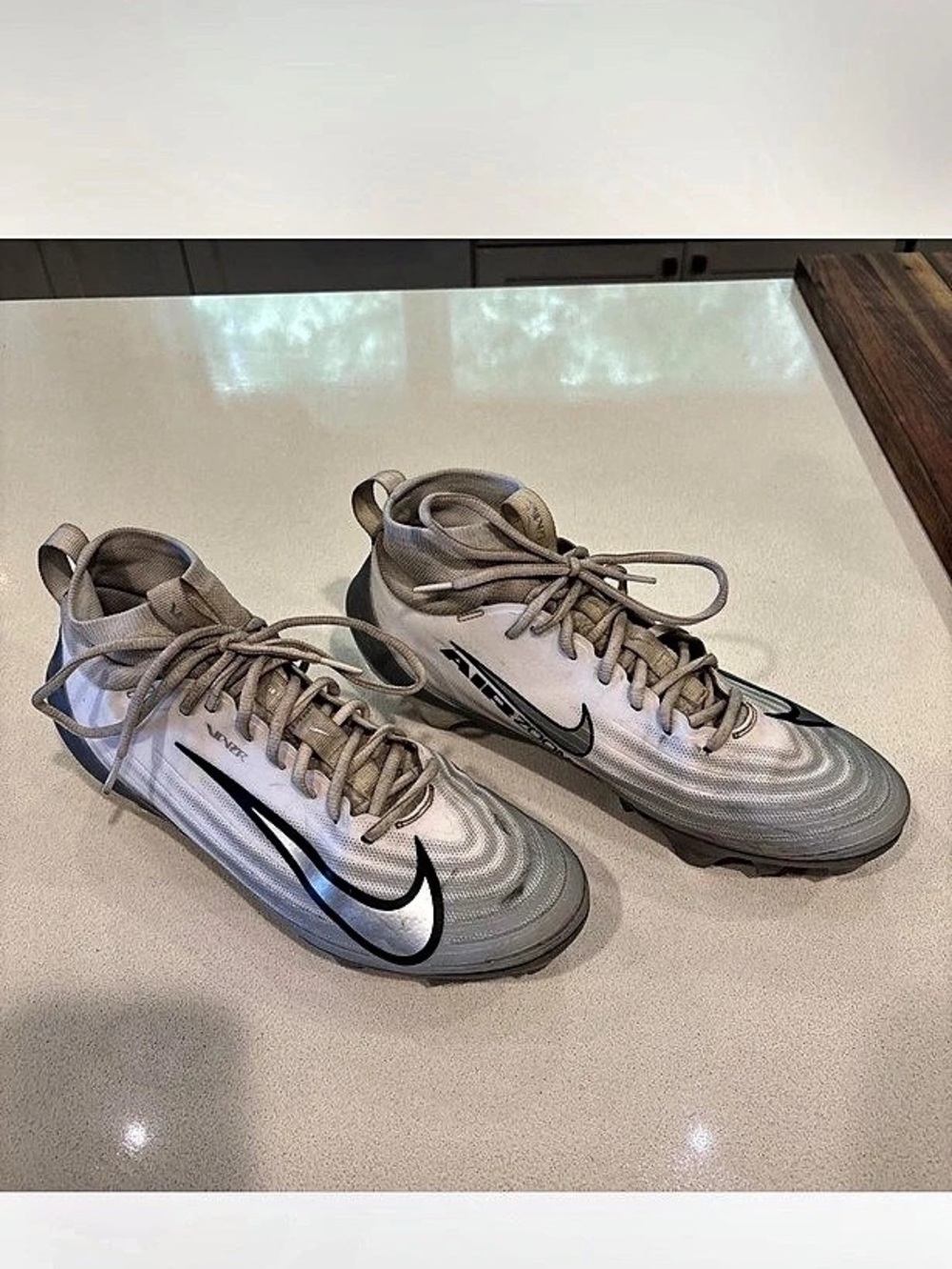 Nike Vapor Pro 1 in White & Silver